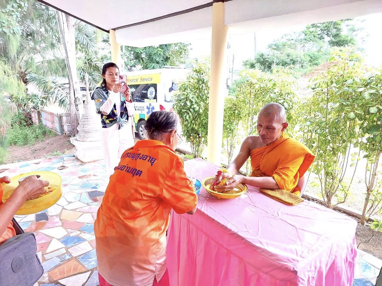 #กิจกรรมสรงน้ำพระพุทธรูป #สรงน้ำหลวงพ่อเชื่อม กัญฺจโน #สรงน้ำพระภิกษุสามเณร #รดน้ำขอพรผู้สูงอายุ #กิจกรรมผู้สูงอายุ #ประกวดก่อเจดีย์ทราย #ประเพณีสงกรานต์ 2568 💦💦